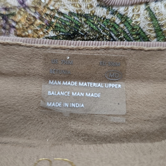 Aerosoles Betunia Embroidered Flats - Picture 8 of 8